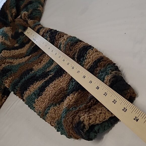 Divided sz M faux fleece camouflaged jacket - Picture 6 of 11